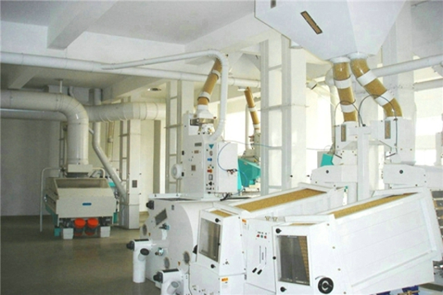 全自動(dòng)碾米機(jī)